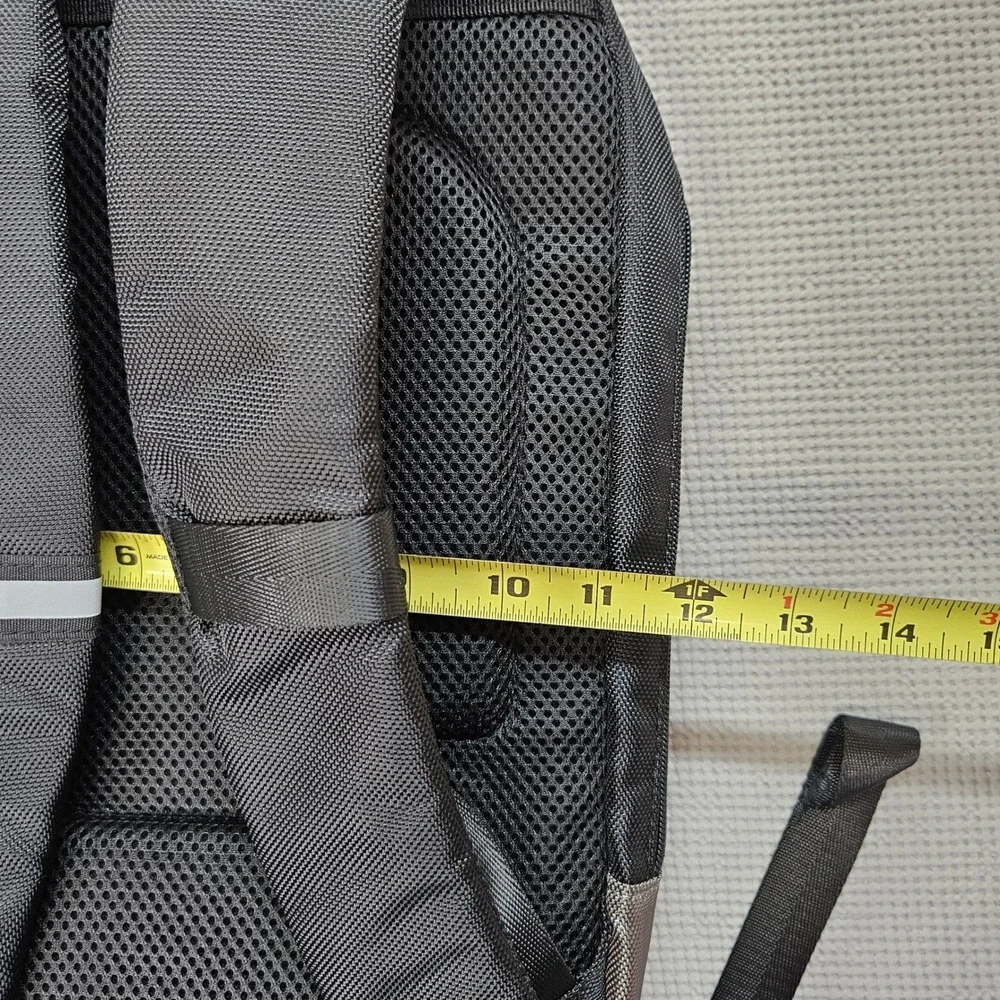 MAXcases Black Gray Slim Tech Backpack Laptop Bag with‎ USB Charging Port